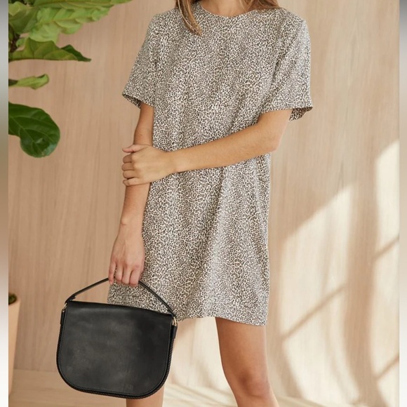 Jenni Kayne Leopard T-shirt Dress - 100% Viscose - Women’s Size XL - Picture 2 of 9